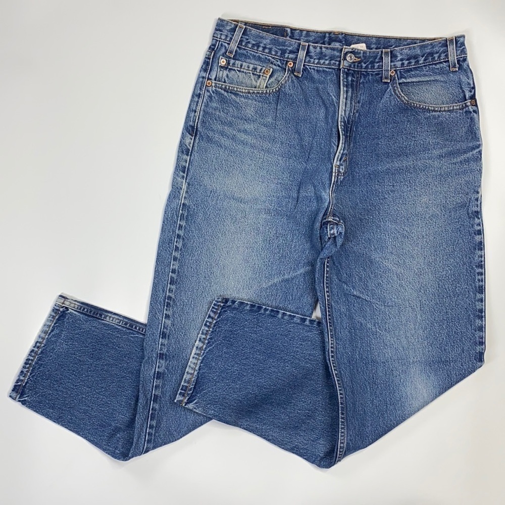 Vintage Levi 550 Relaxed Fit Jeans 38x32 90s